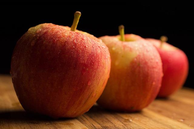 1. Understanding the Science: How Apple Cider Vinegar Works to Banish Warts on Your Face